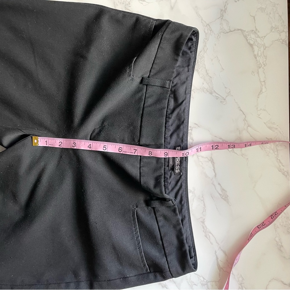 EXPRESS • Black Dress Pants with Front Pockets Size 6 Long